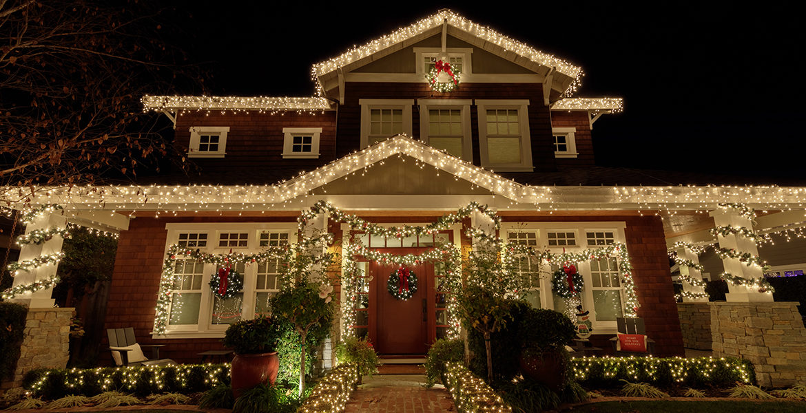 Be Anxiety-Free This Holiday Season - Outdoor Landscape Lighting Installations and Designs by Elite Lighting Designs