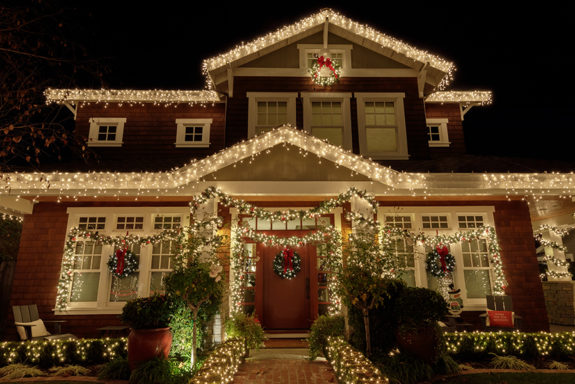 Be Anxiety-Free This Holiday Season - Outdoor Landscape Lighting Installations and Designs by Elite Lighting Designs